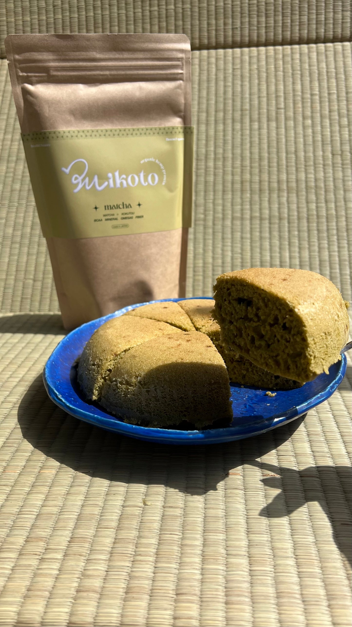 Mikoto Organic Hemp Protein - ミコト (( 命 )) オーガニック ヘンププロテイン 420g ( Flavor : Matcha / Chocolate ) 有機植物性プロテイン