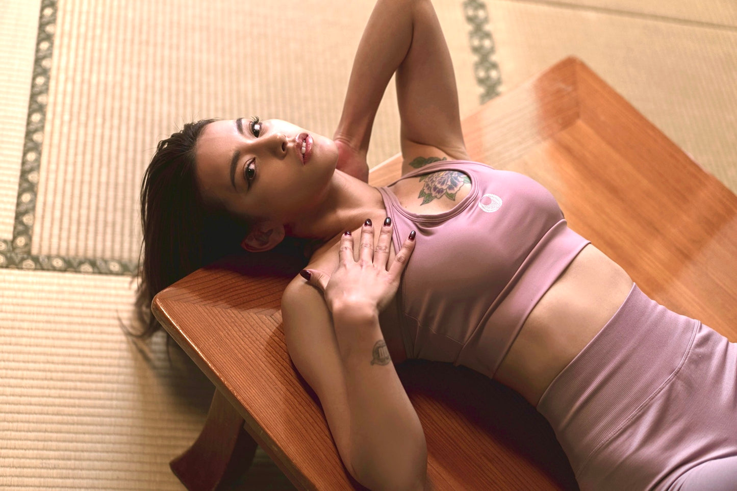 - 4ウェイ バストアップ 吸水/速乾 ブラトップ ( プッシュアップパット付き◎取り外し可能 ) 4WAY PUSH UP BRA TOPS - 11色