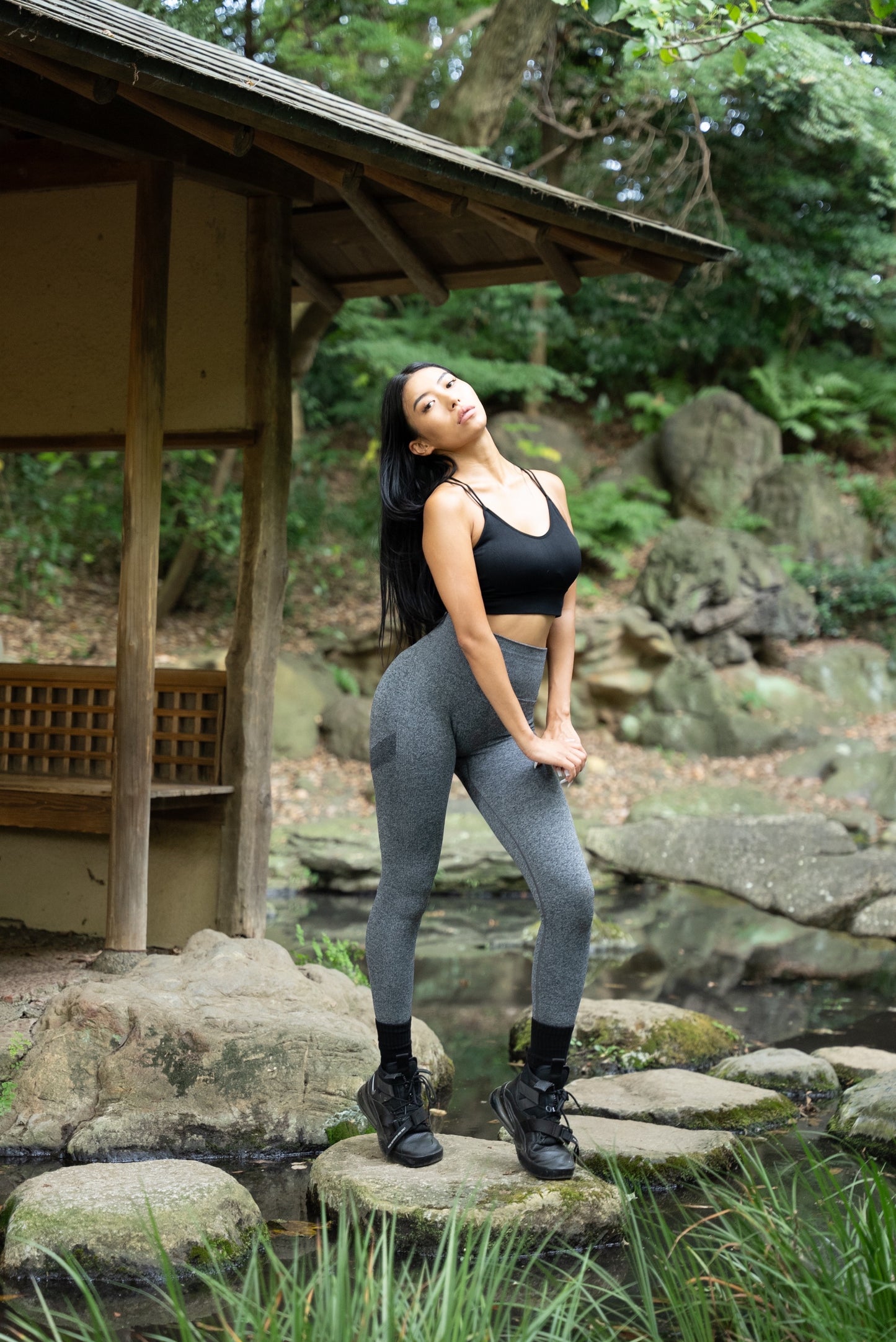 ヒップアップラインレギンス ロング(シームレスTバック付き) Beautiful Butt Leggings Long (with seamless T back)