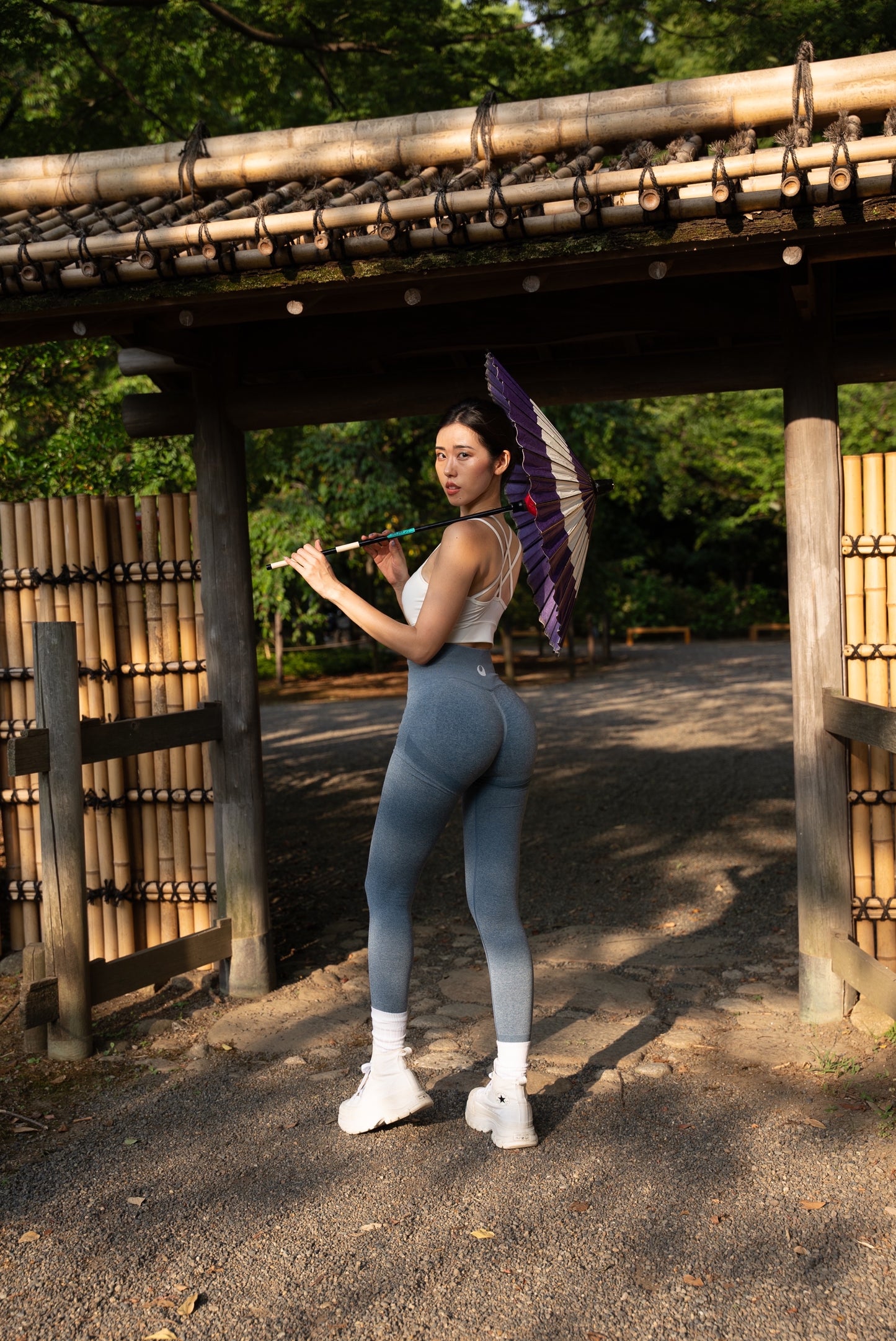 ヒップアップラインレギンス ロング(シームレスTバック付き) Beautiful Butt Leggings Long (with seamless T back)