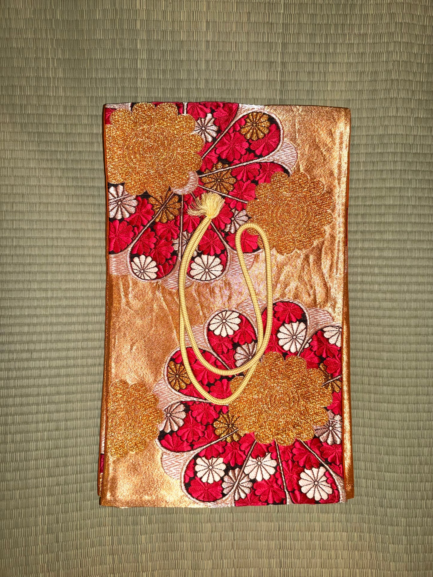Obi Statement Shoulder Bag / 紅白菊 - Kouhaku Kiku -