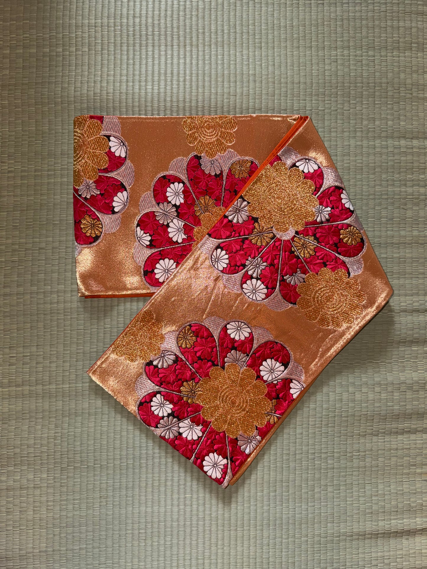 Obi Statement Shoulder Bag / 紅白菊 - Kouhaku Kiku -