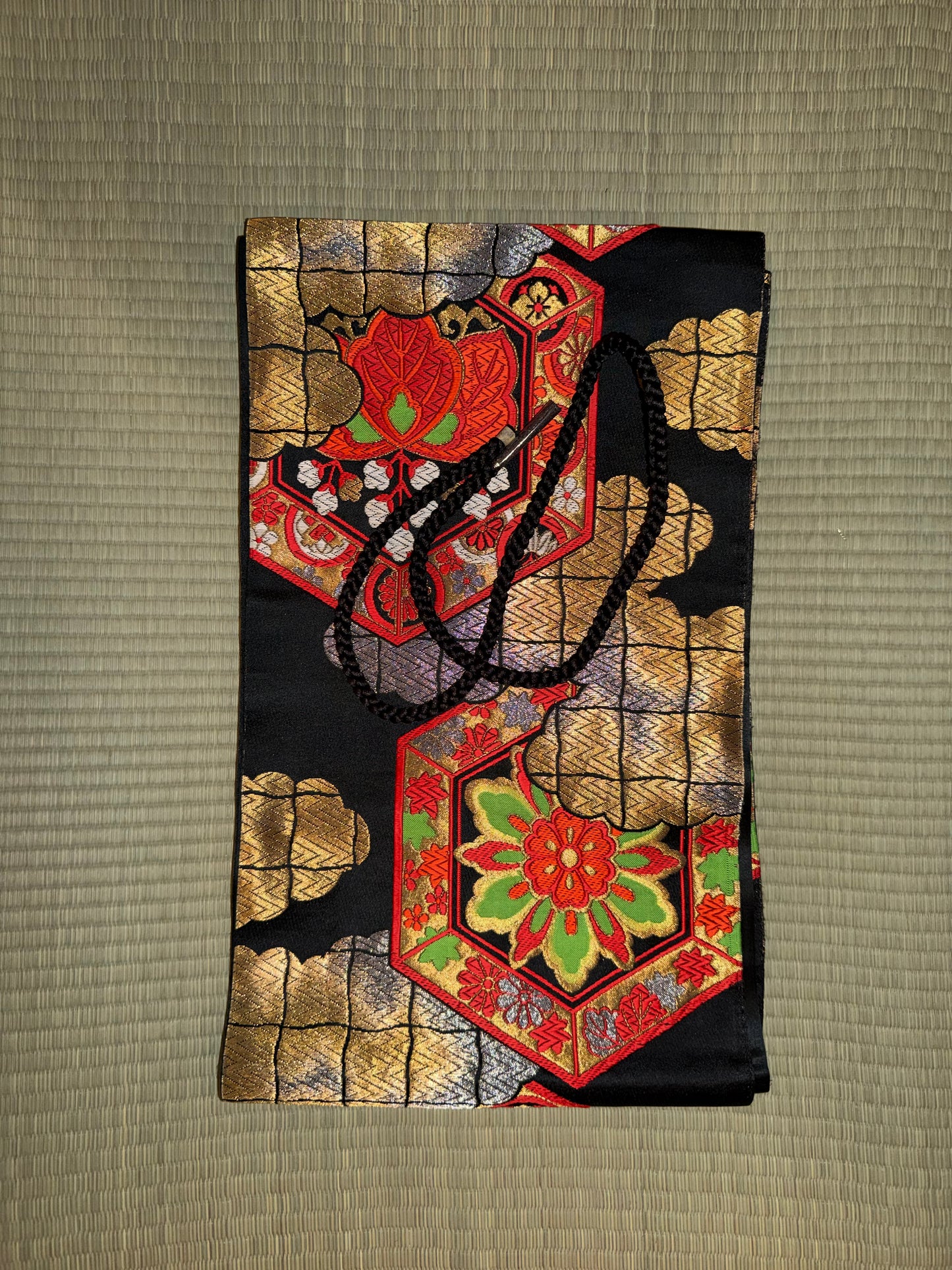 Obi Statement Shoulder Bag / 亀甲菊花文様 - Kikko Kiku Kamonyo -